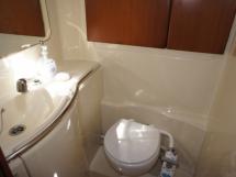 Aft starboard cabin bathroom