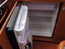 Vertical opening fridge