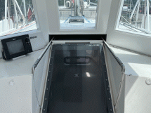 Meta JPB 47 - Watertight companionway door