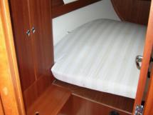 Aft starboard cabin