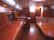 Saloon / Companionway