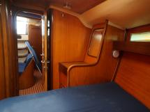 Oceanis 430 - Port forward cabin