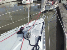 OVNI 35 - Windlass and genoa stocker