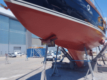 AYC Yachtbroker - CHEBEC - JOTUN sprayed antifouling paint (june 2024)