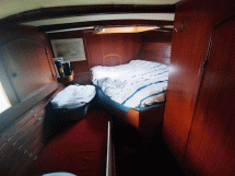 AYC Yachtbroker - CHEBEC - Forward cabin