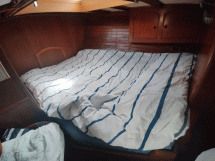 AYC Yachtbroker - CHEBEC - Forward cabin