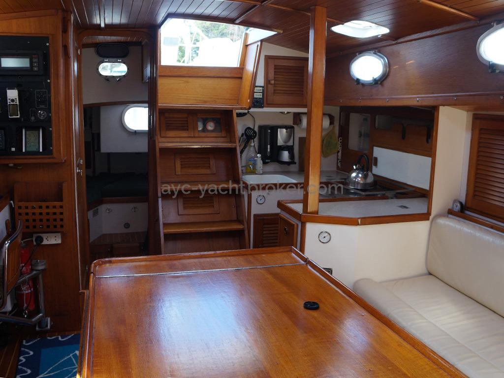 Meta 13m - Companionway and salooon