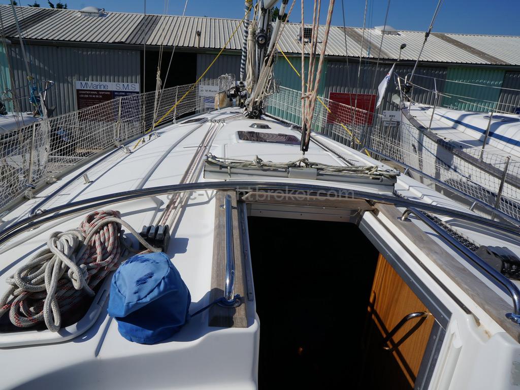 Bavaria 38 - Roof