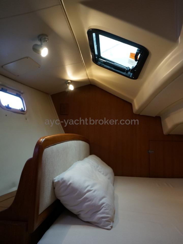 Hunter 38 - Aft cabin