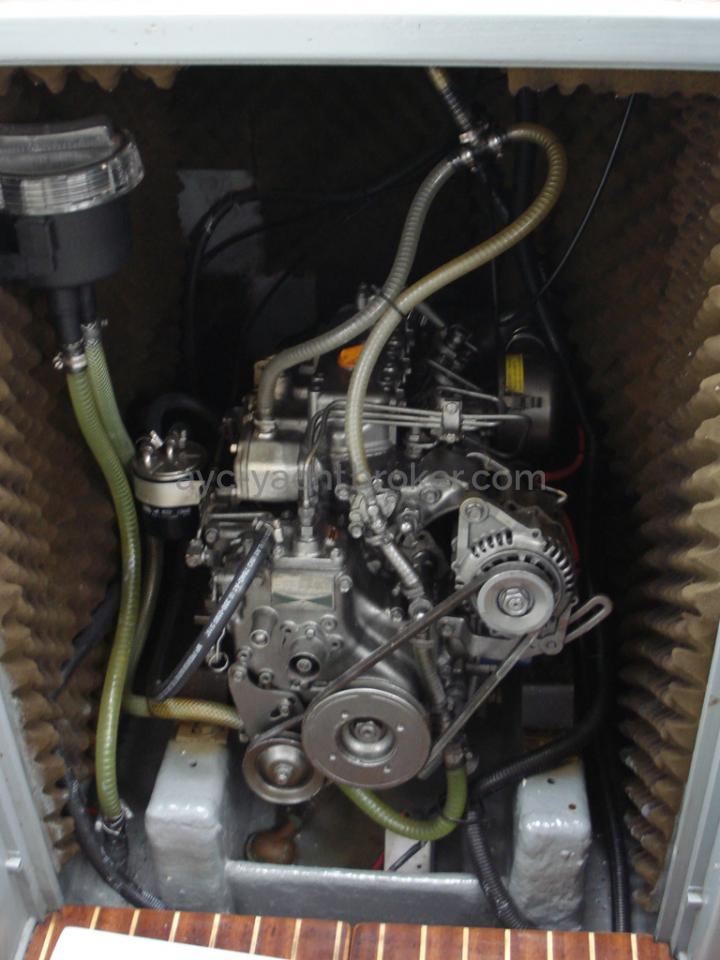 Gib Sea 105 - Engine