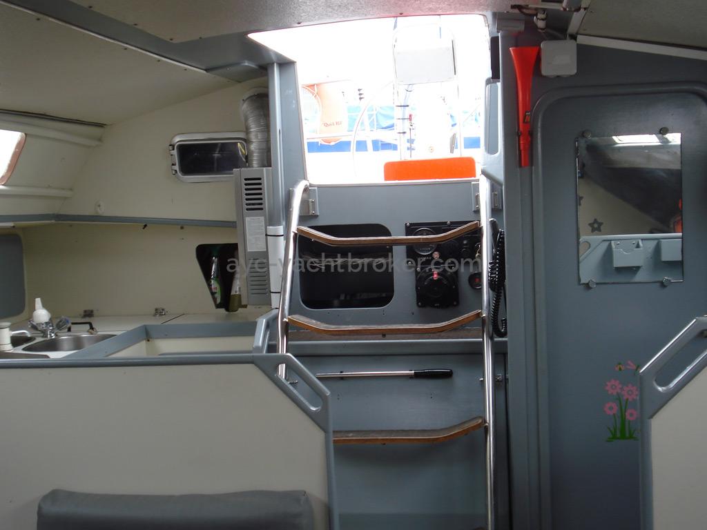 Gib Sea 105 - Companionway